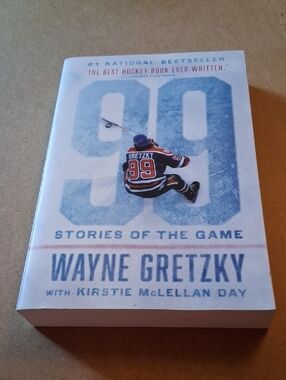 Wayne Gretzky 99 Stories of the Game - White/Blue Cover